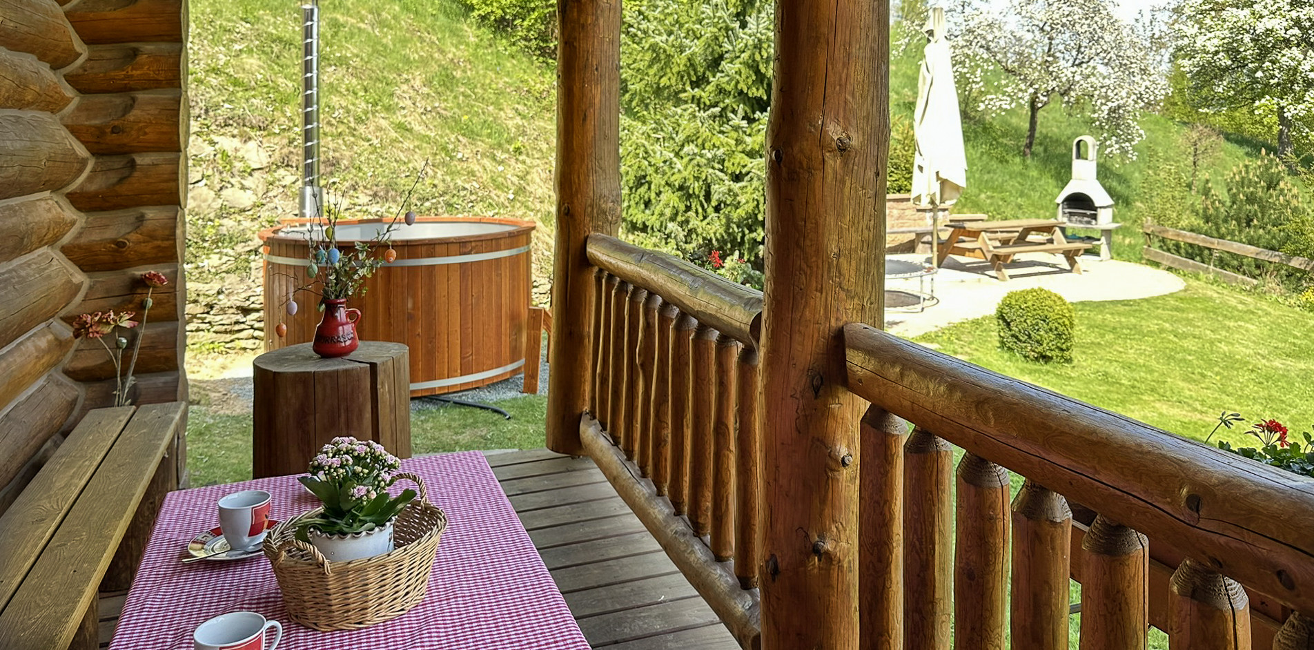 Koupací sud na zahradě